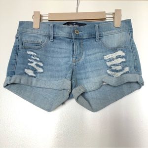 🍒3/$25 Hollister low rise shorts